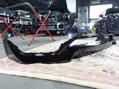 DuelL AG製カーボンボディキット