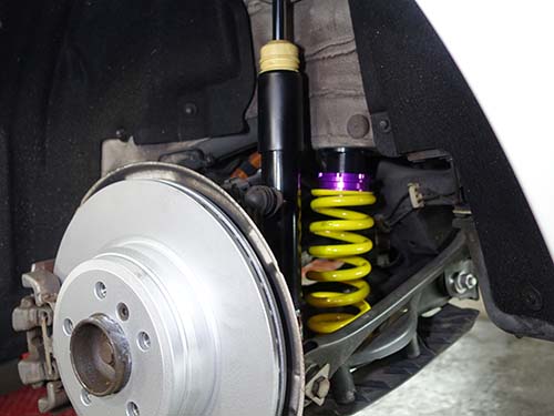 BMW 3シリーズ F30 KW車高調で足回りリフレッシュ作業