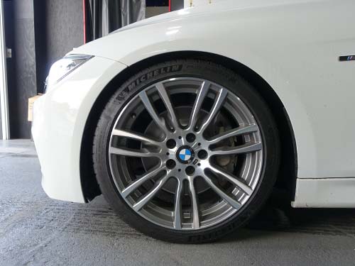 BMW 3シリーズセダン F30 KW製車高調V2 Comfortとブレーキディスクローターを装着