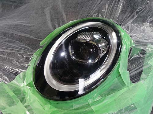 ヘッドライトレンズリペア作業