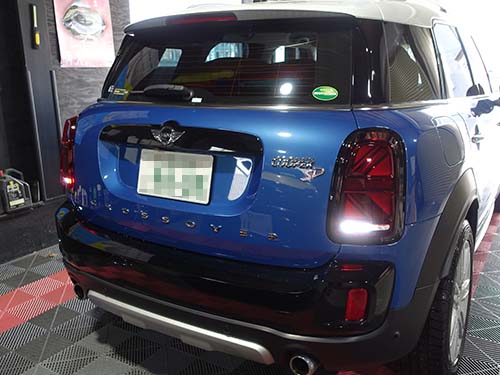 左右でバックライト点灯