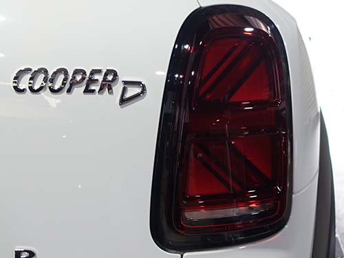 LCIモデル用純正ユニオンジャックテールライトを後付装着