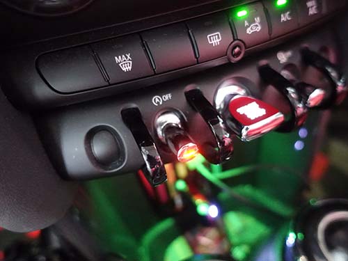 エンジン始動時にアイドリングストップのオフ設定