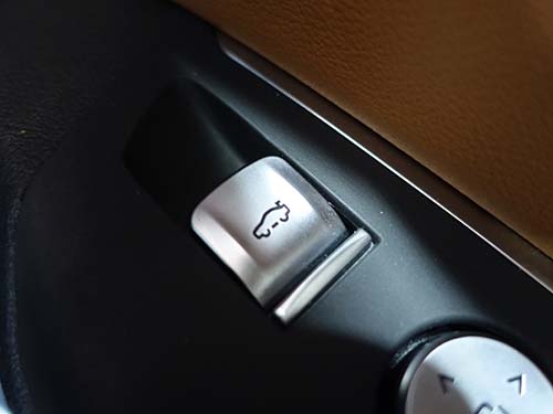 運転席ドアスイッチで電動トランクリッド ワンタッチクローズ有効化