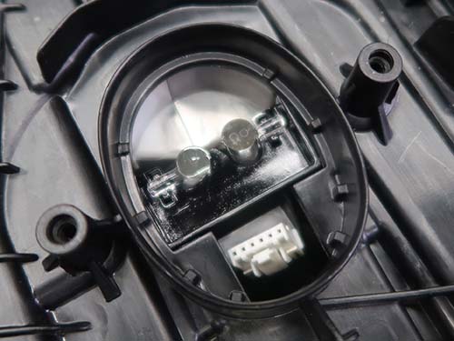 アクリルリペアとLEDモジュール交換