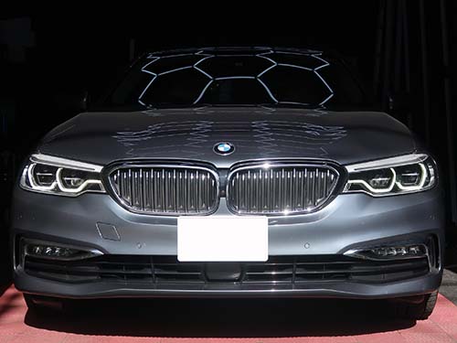 デイライトは本来の明るさと白さを取り戻し、正常に発光