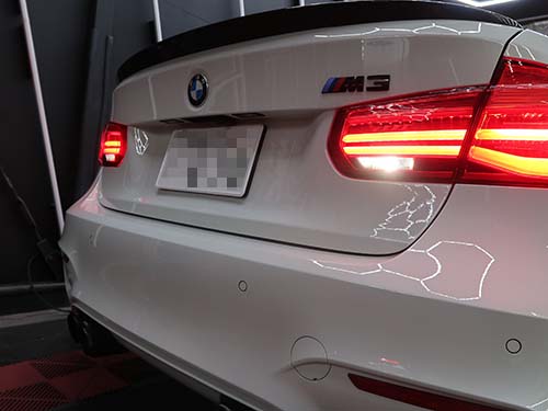 後退時のライセンスランプ消灯設定