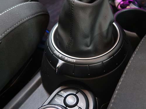 ミニ F55 回転リング ドライビングモードを純正後付装着