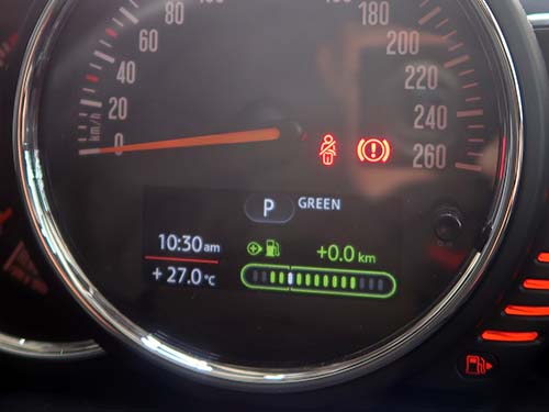 SPORT／MID／GREENの3モードを直感的に切り替え可能