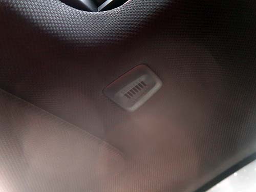 音声操作（目的地設定など）：純正マイクを使用