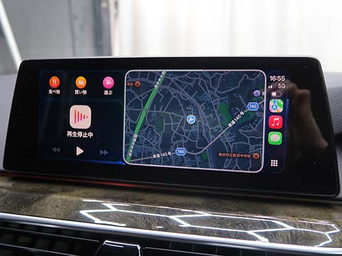 専用コーディングによりCarPlayをフルスクリーン表示化