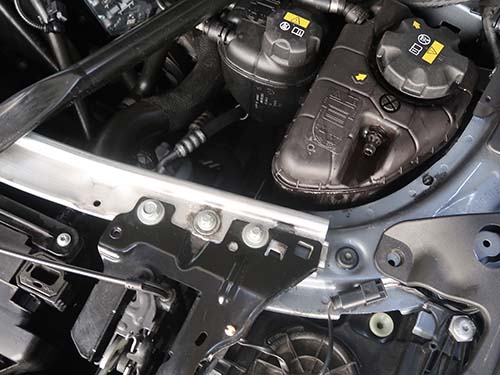 冷却水パイプ交換作業