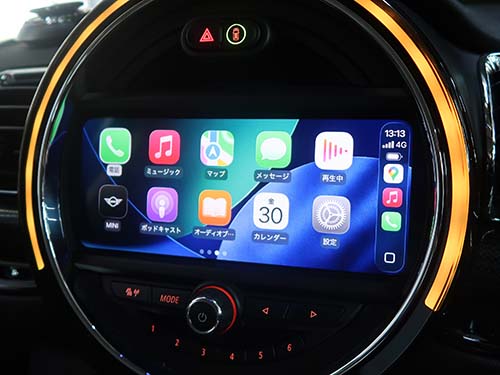 MINI クラブマン F54 フルスクリーン CarPlay有効化