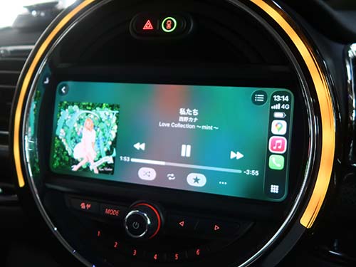 AppleマップやGoogleマップ、音楽アプリなどが画面全体に表示