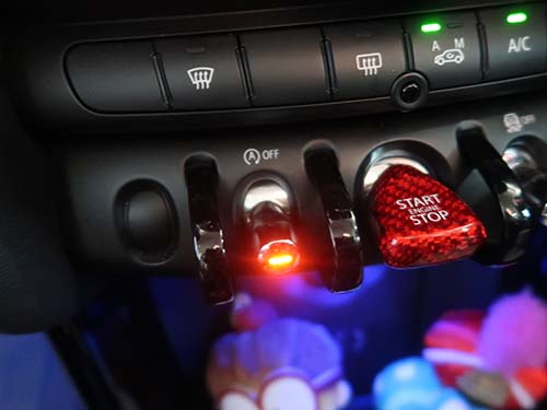 エンジン始動時にアイドリングストップをオフ設定