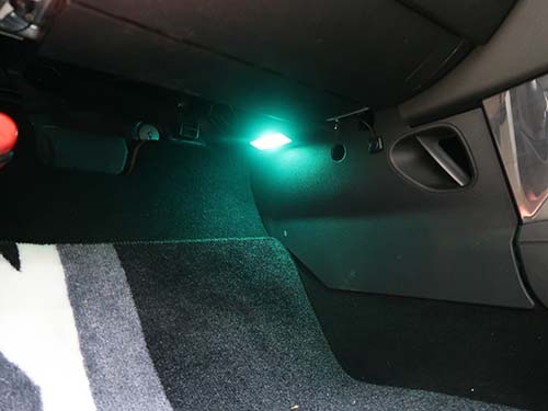 走行中 → アンビエントライトとして発光