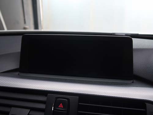 BMW 3シリーズツーリング F31 モニター 交換