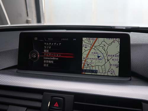 モニターは車種・製造年月・ナビ世代によって純正品番が異なります