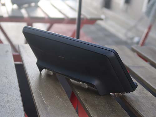 純正中古モニターを使用して交換修理を実施