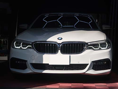 ヘッドライト交換不要で発光輝度の回復