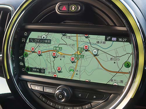 ナビ地図表示、Bluetooth接続、GPS受信、バックカメラ表示、オーディオ出力など全機能を確認