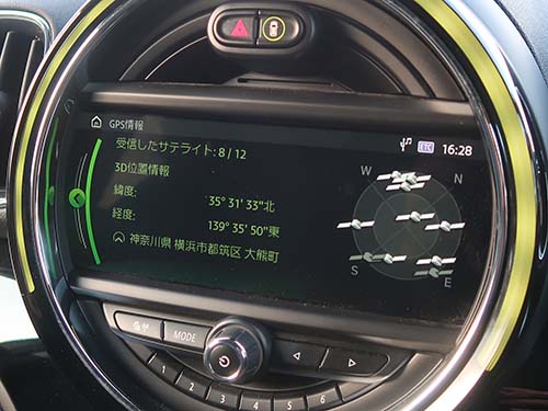 ナビ地図表示、Bluetooth接続、GPS受信、バックカメラ表示、オーディオ出力など全機能を確認