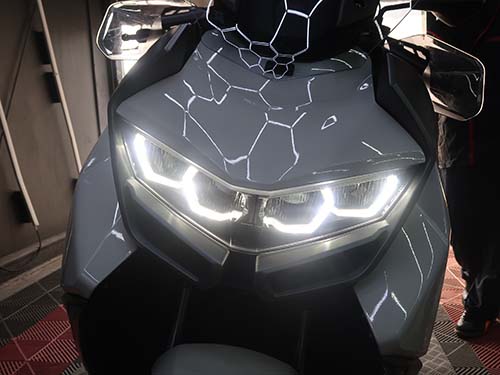 BMW C400GT デイライト有効化