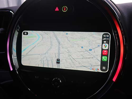 ミニ クロスオーバー F60 カープレイ 全画面表示で有効化