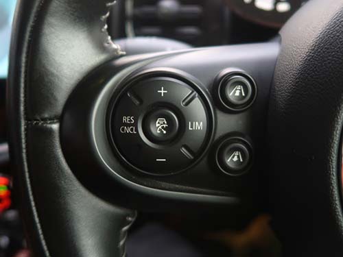 MINI F56 ステアリング交換|LCI2からLCI仕様へ変更