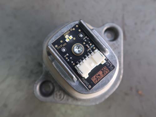 LEDモジュール3チップ中1チップにダメージ