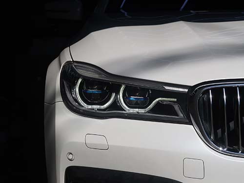 ポジションライト時もホワイト発光へ復活