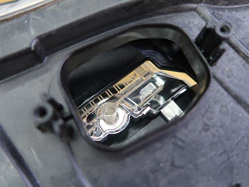 ALPINA 3シリーズセダン F30 デイライト 修理作業