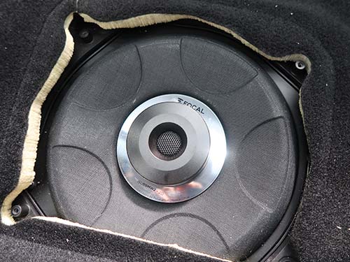 FOCAL製サブウーファー
