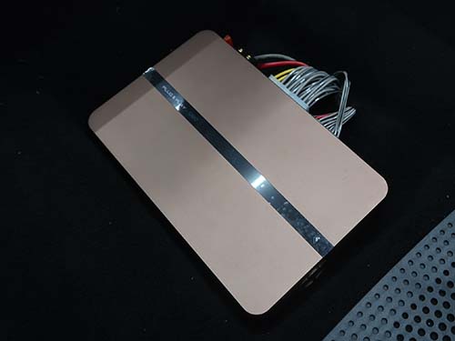 車両全体のサウンドを“調律” することで、前方定位の自然な音場を実現