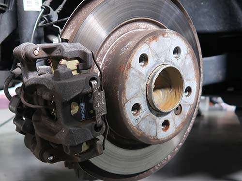 DIXCEL製低ダストブレーキパッド(Mタイプ)装着