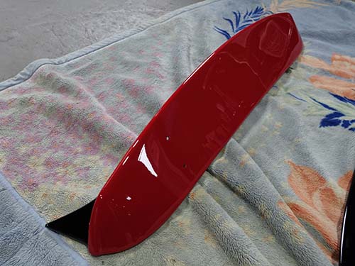 チリレッド × グロスブラックの塗分けペイント