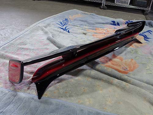 チリレッド × グロスブラックの塗分けペイント