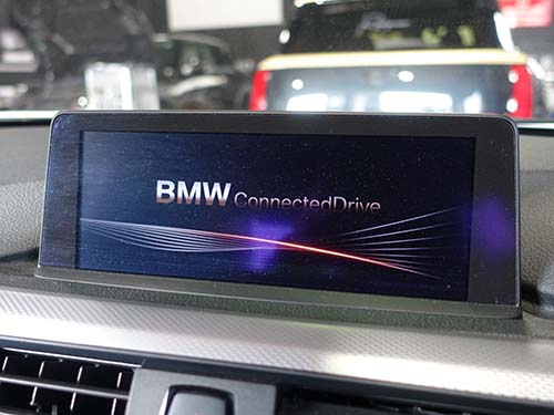 BMW 3シリーズ F30 ブラックアウト 修理