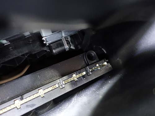 差し込み端子に青錆発生