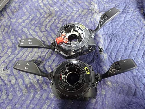 ハイビームアシストスイッチ付きステアリングスイッチコラムセンター