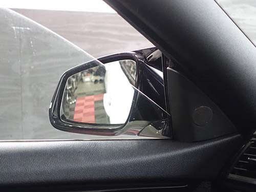 後退時の助手席ドアミラー下降角度変更(浅め)