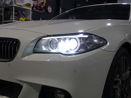 ヘッドライト本体交換は回避