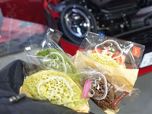 お菓子の差し入れ