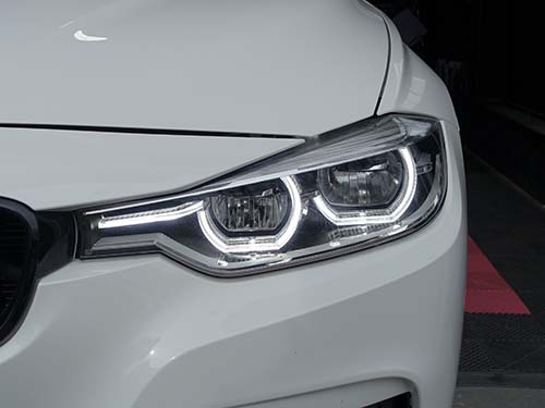 BMW F30 LCI デイライト発光機能をコーディングで有効化