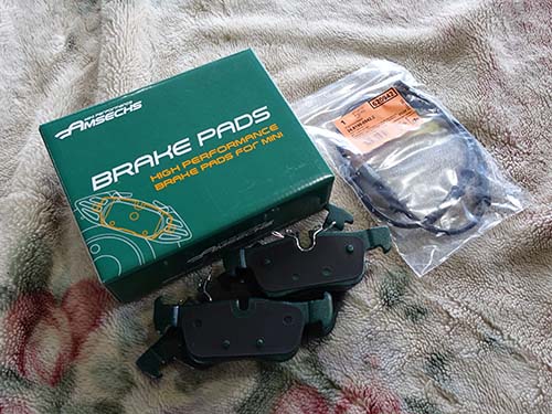 AMSECHS製低ダストブレーキパッド