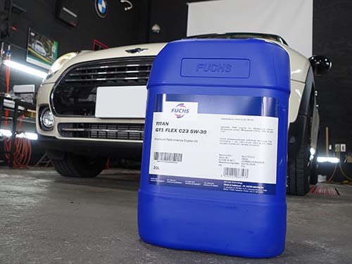 FUCHS製 TITAN GT1 FLEX C23 SAE 5W-30