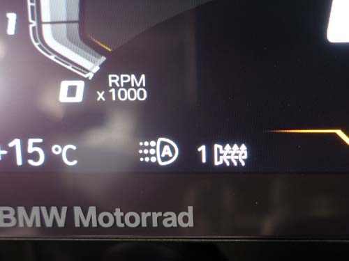 グリップヒーターの3段階化