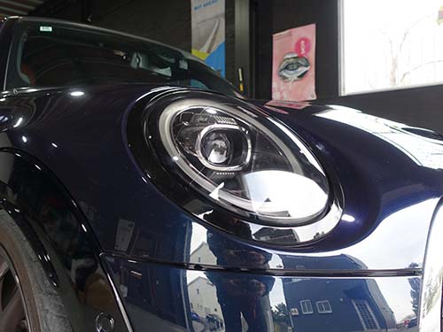 ライトスモーク系のブラックグレイタイプ