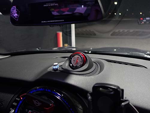 純正の雰囲気を崩さない自然な仕上がり