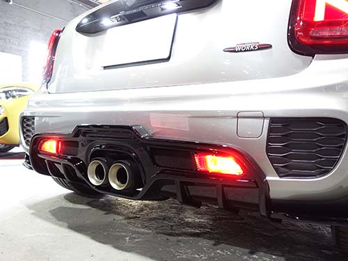 GIOMIC製リアディフューザーとリアサイドエクステンションの装着をご依頼